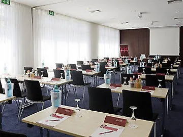 Hotel Mercure Koeln Airport 3*