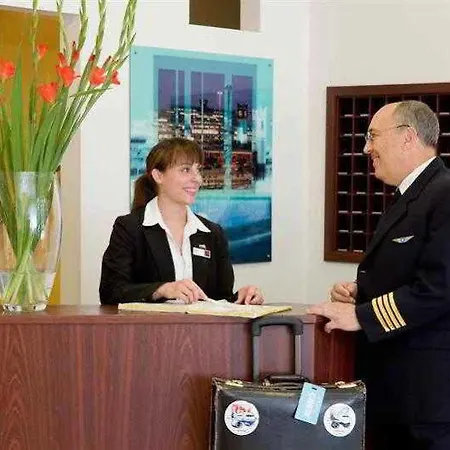 Mercure Koeln Airport 3*